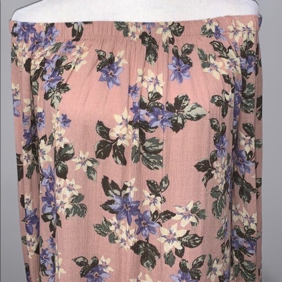 One ❤️ Clothing Off the Shoulder Top Size … - Picture 2 of 5